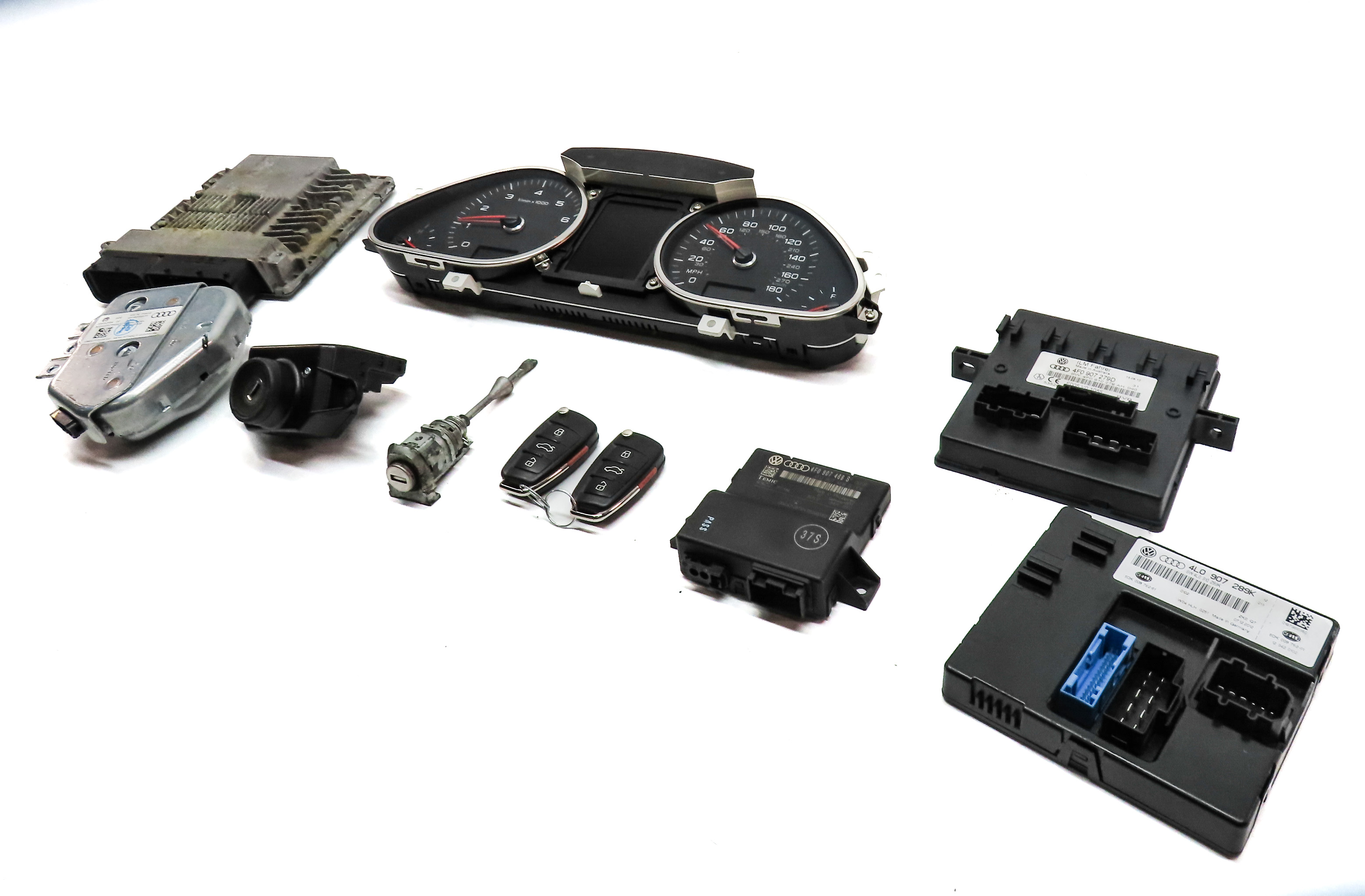 13-15 AUDI Q7 (4L) 3.0L CTWB SUPERCHARGED ENGINE BCM IMMOBILIZER MODULE KEY SET — exact item pictured